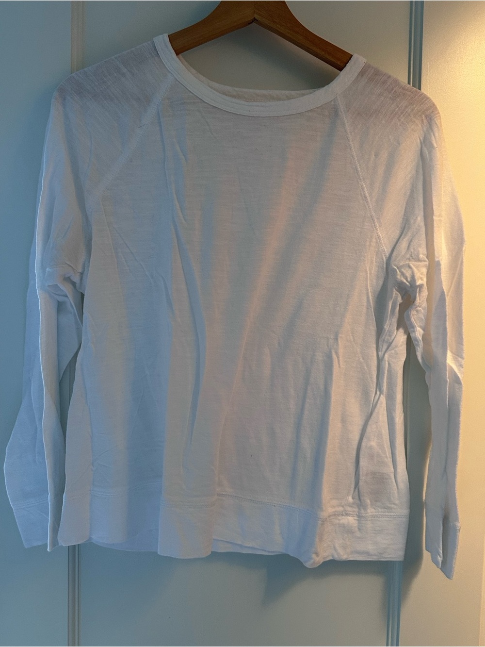 Banana Republic White Long Sleeve Women’s Tee